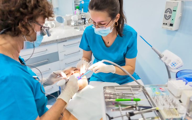 What Is the Difference Between a Dentist and an Orthodontist?